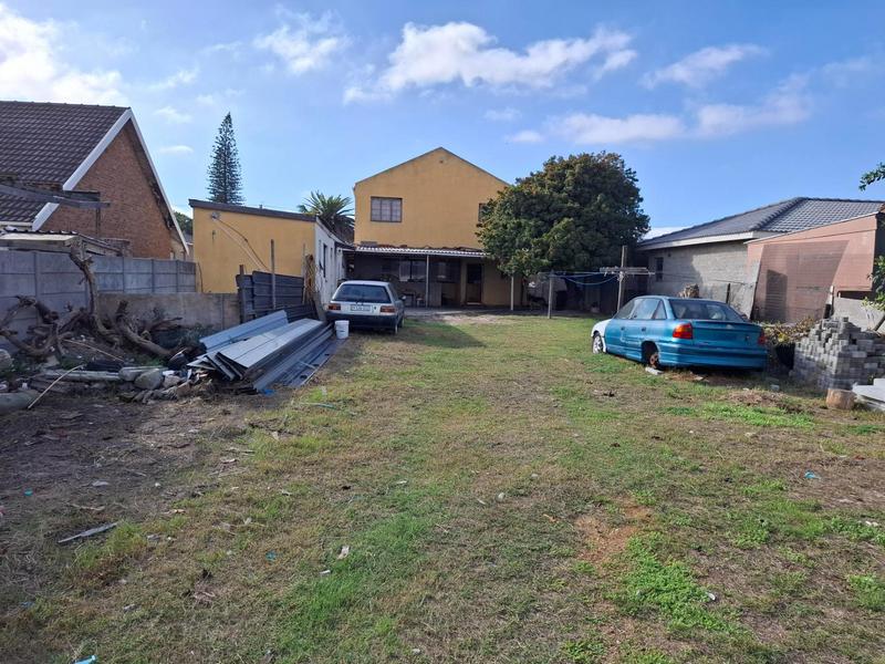 7 Bedroom Property for Sale in Riverton Western Cape